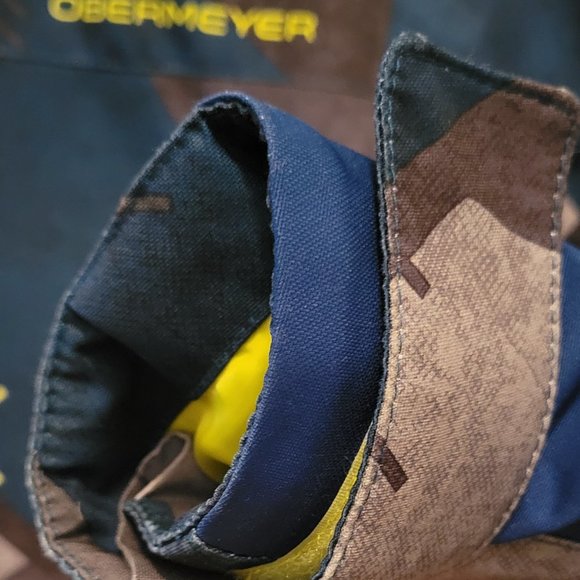 Obermeyer Kids Abstract Navy and Yellow Puffer Jacket - Picture 6 of 6